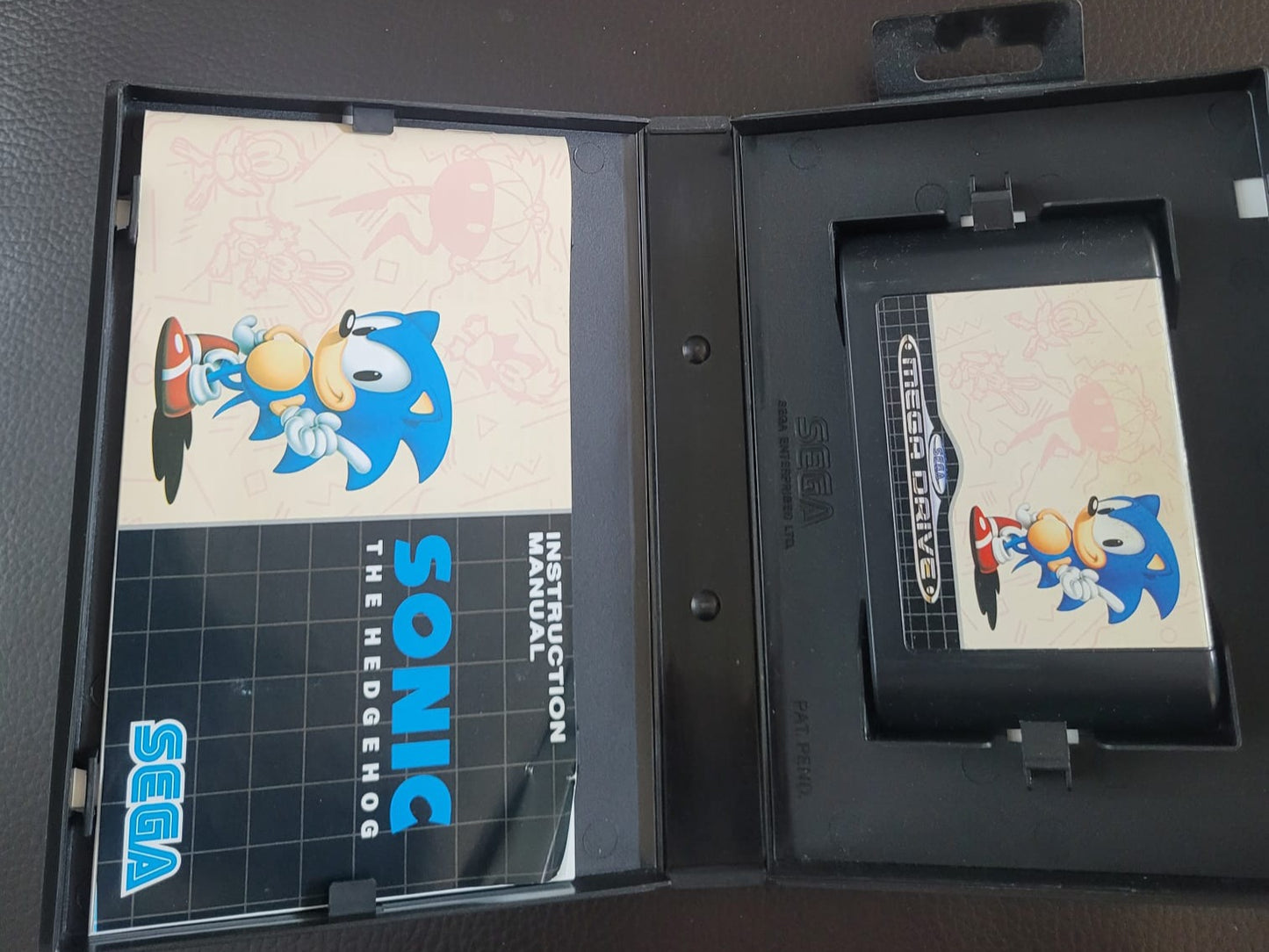 Sega Mega Drive Sonic the Hedgehog boxed with manual