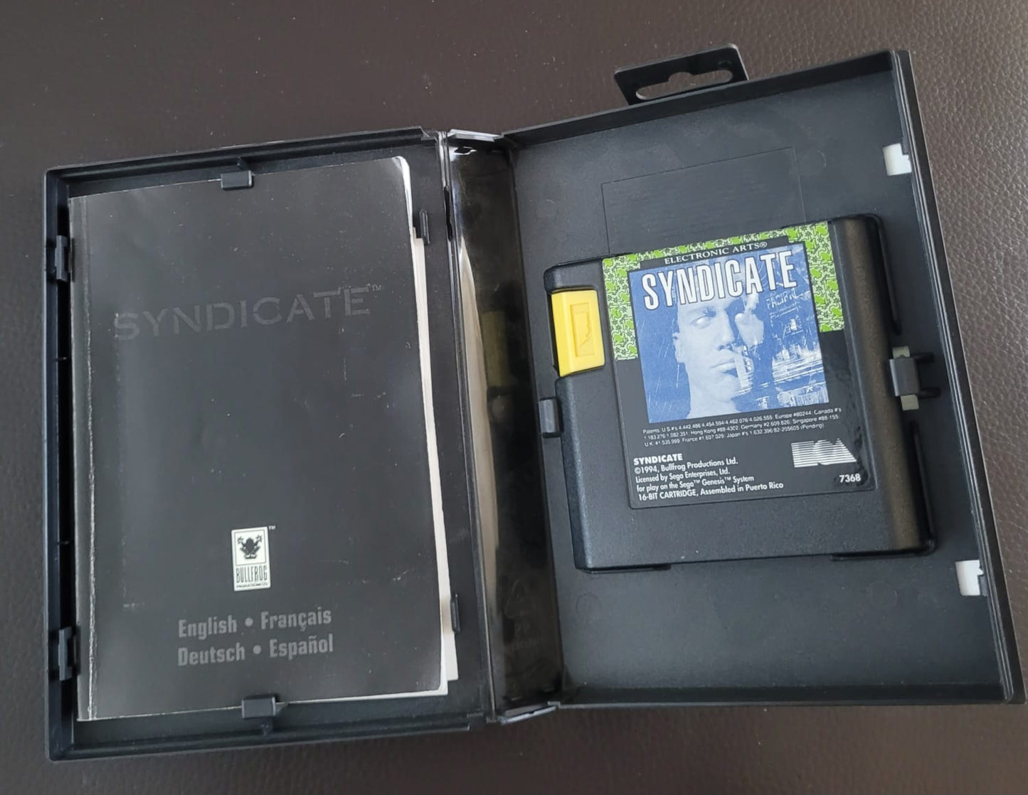 Sega Mega Drive Syndicate boxed with manual