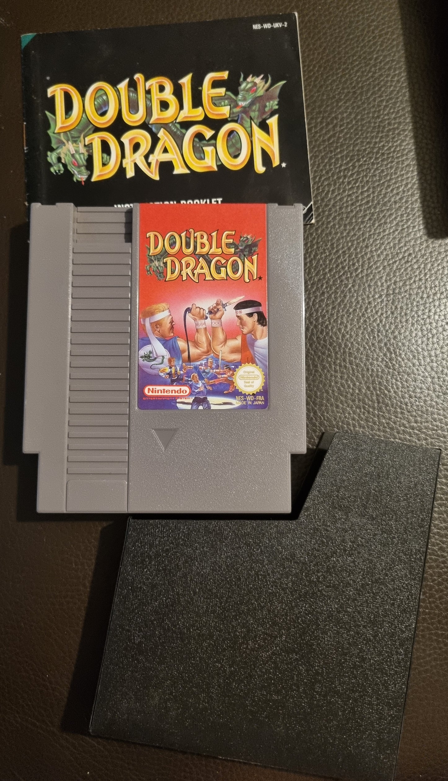 NES Double Dragon boxed with manual (no poly block)