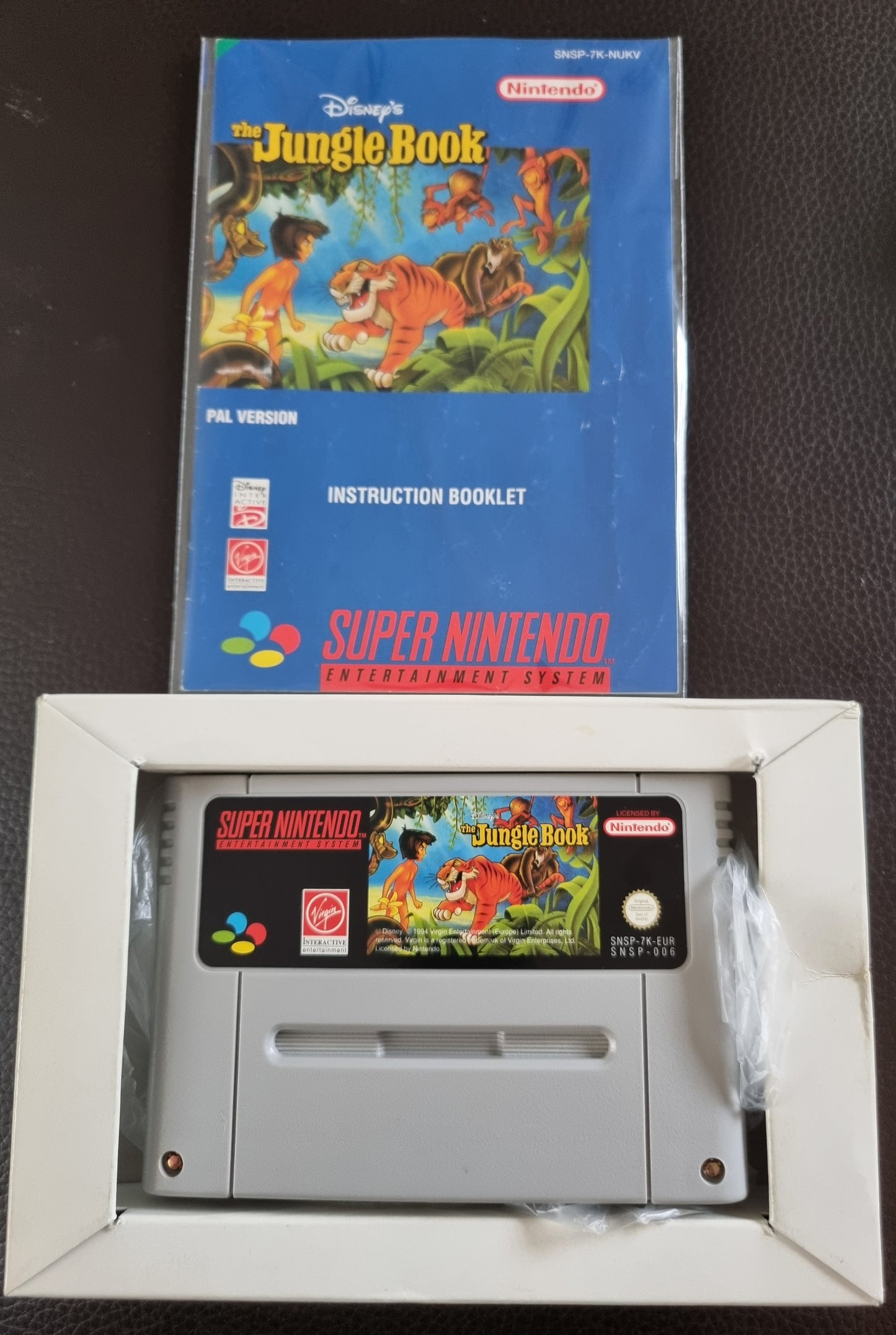 SNES The Jungle Book boxed with manual - rare blue box edition