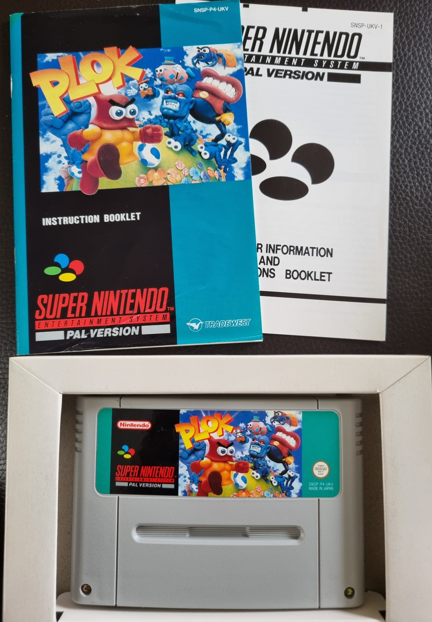 SNES Plok boxed with manual
