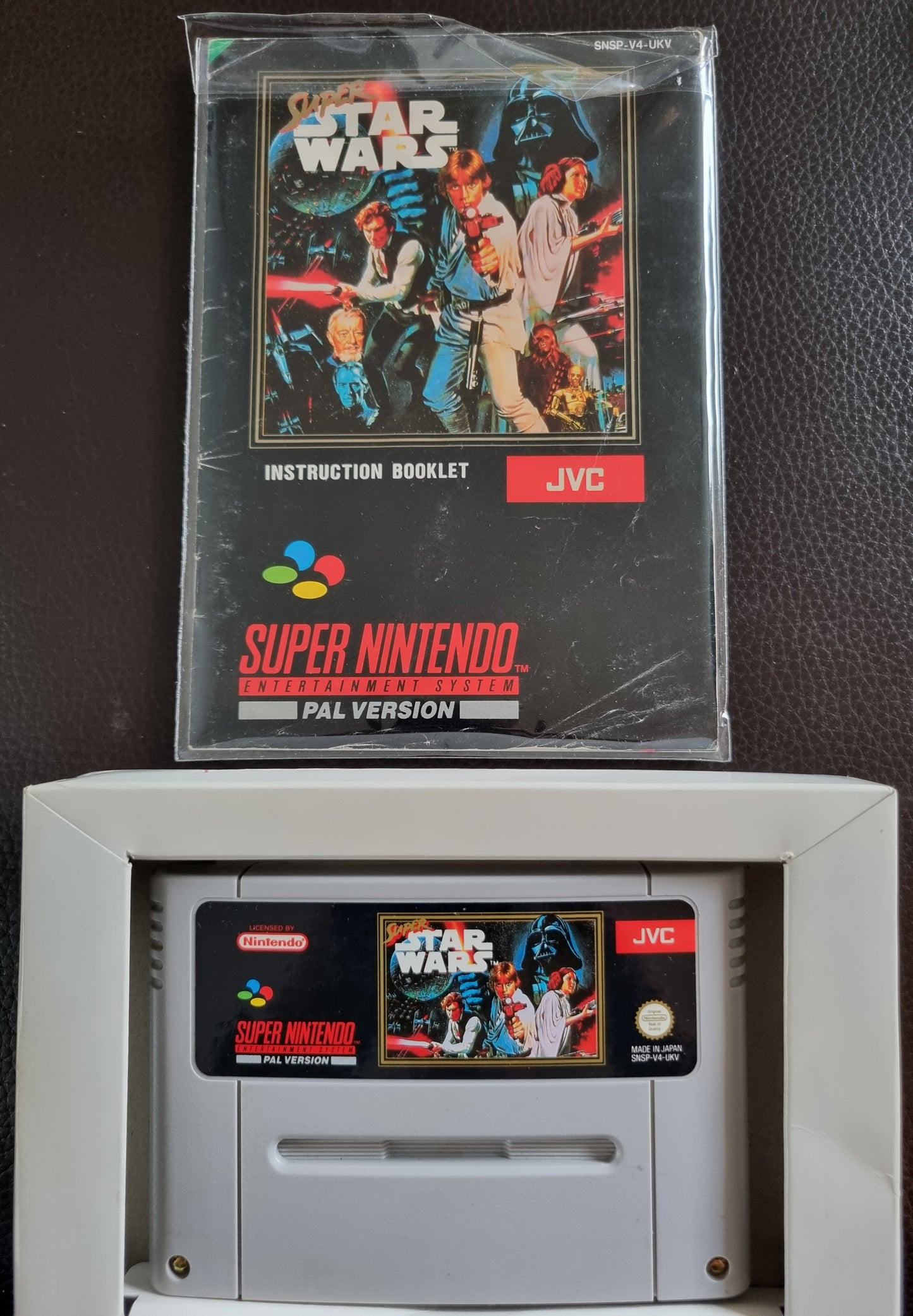 SNES Super Star Wars boxed with manual - PAL